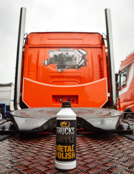 Metal Polish | Metaal Polijsten | op een Showtruck