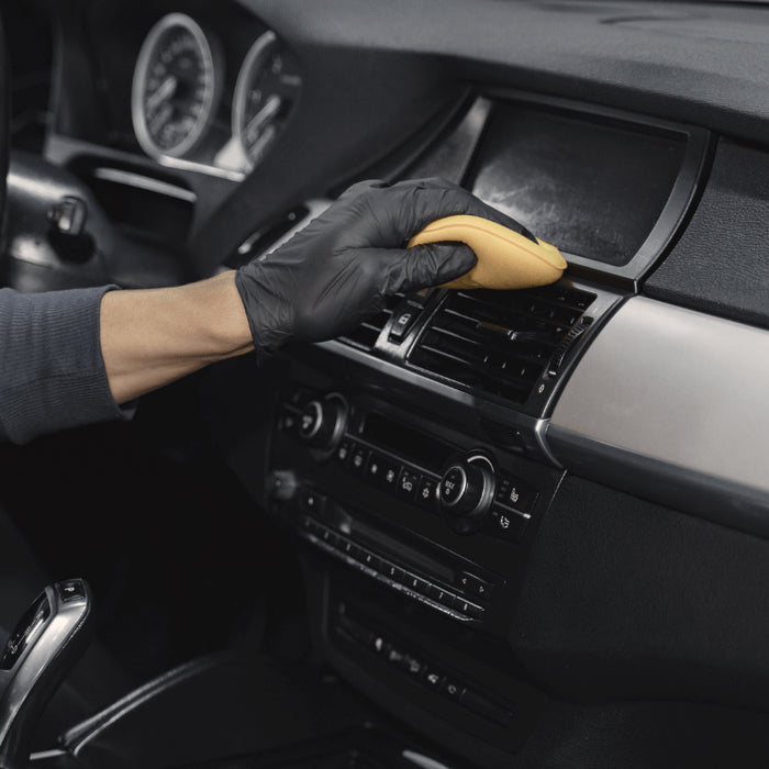 uitvoering interieur diensten auto
