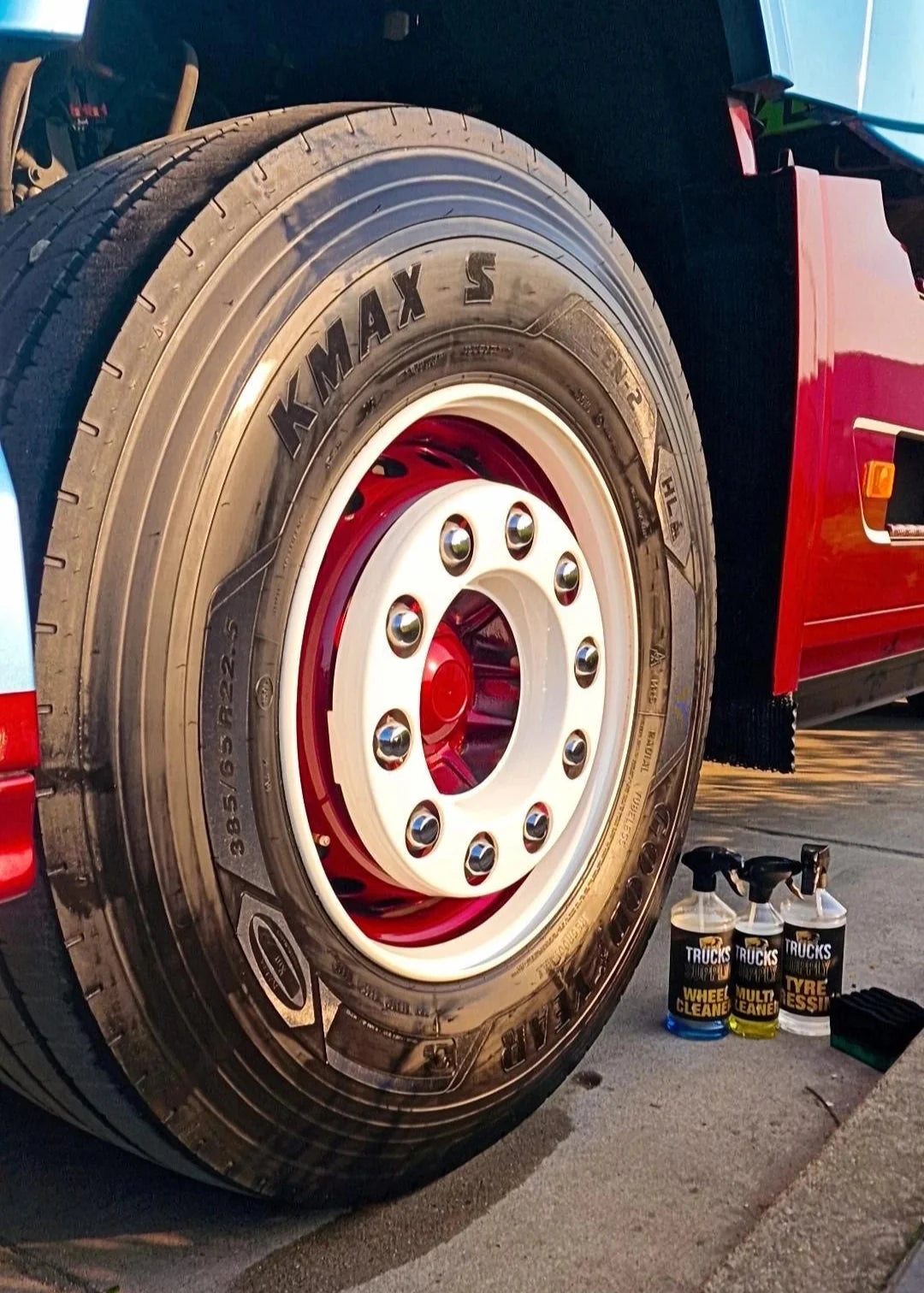 Wat is Bandenzwart? Alles over Bandenverzorging voor Vrachtwagens