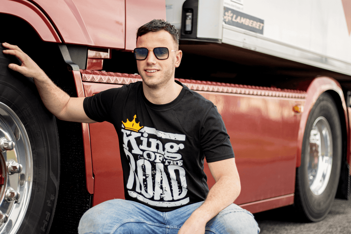 T-Shirt King of the road